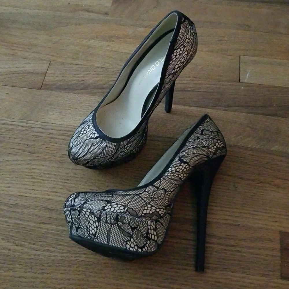Sexy lace heels